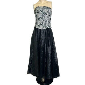 Goth Princess Whimsygoth Embroidered Corset Gown Sz M 90s Vintage Grunge Fairy